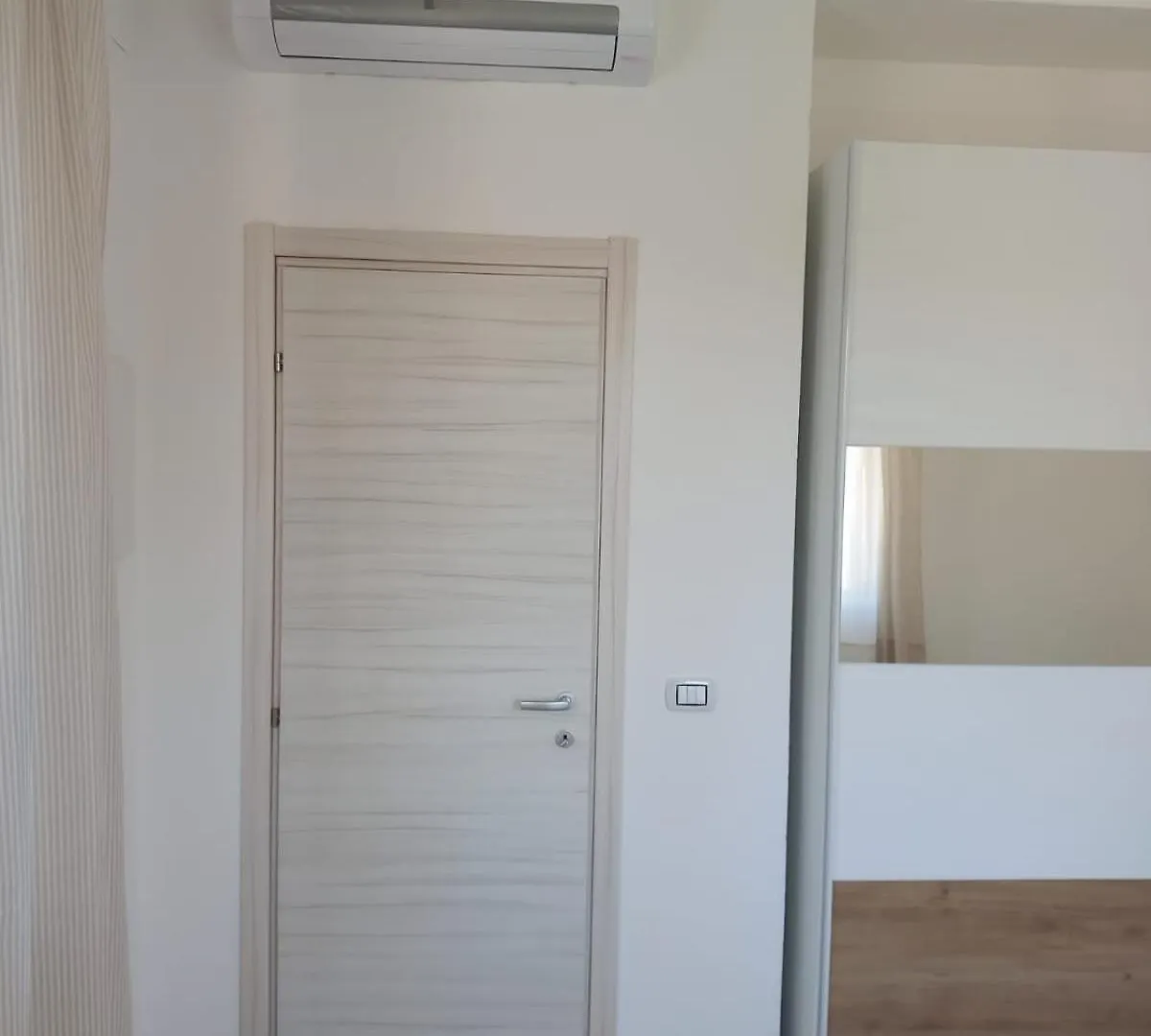 Casa Vanna 马里纳迪马萨 公寓