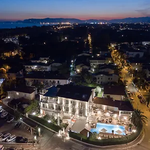 Luna Hotel
